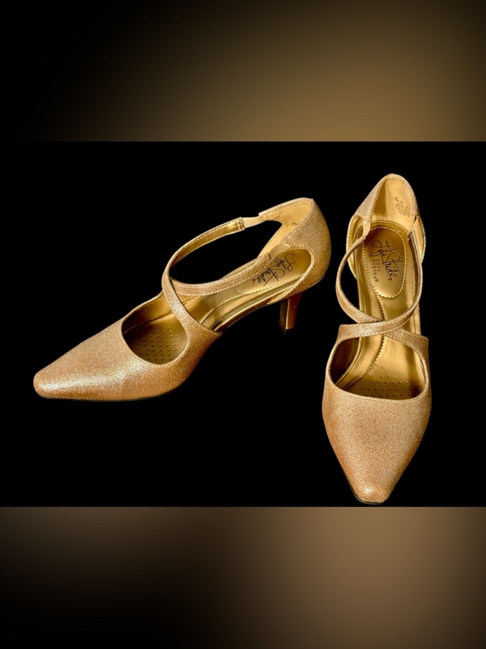 Life Stride Sparkling Gold Mary Jane Heels, Size 7.5, 2.5” heel